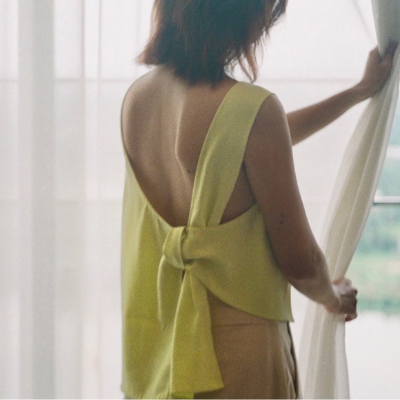 Rare Kaarem Stigma Layered Back Knot Tie Tank Top size XS Lemon Yellow Modern - Picture 1 of 13